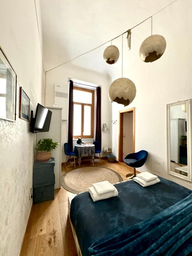 The Smallest Hostel Of Флоренция Экстерьер фото