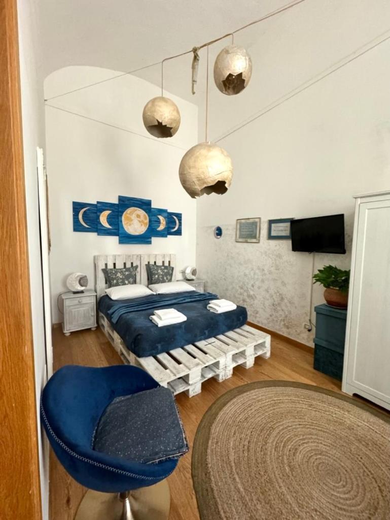 The Smallest Hostel Of Флоренция Экстерьер фото