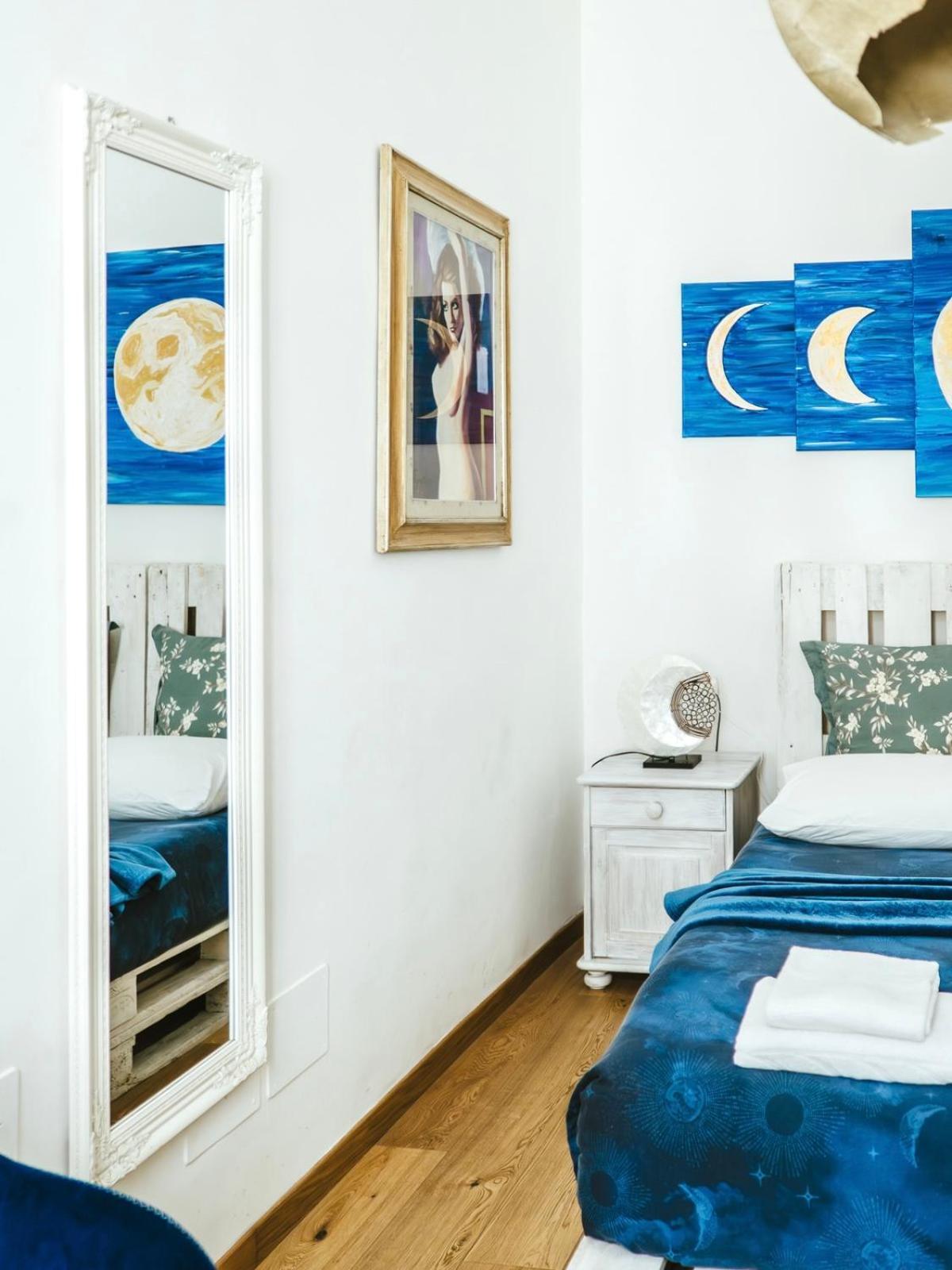 The Smallest Hostel Of Флоренция Экстерьер фото
