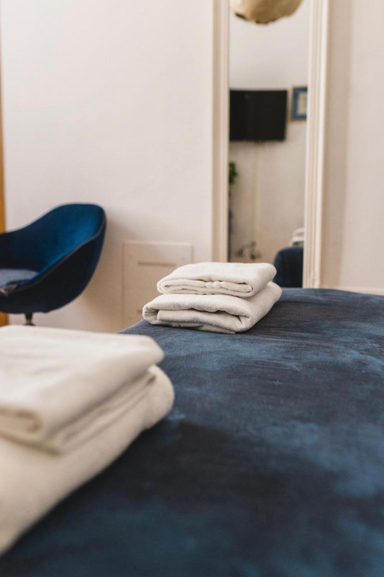 The Smallest Hostel Of Флоренция Экстерьер фото